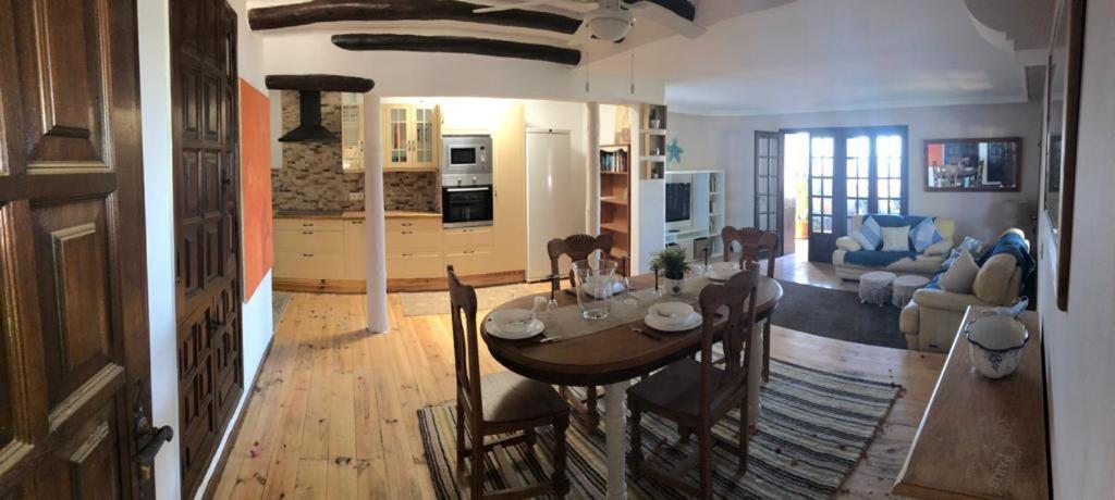 Beautiful 3-Bed Vacation House In Mácher Esterno foto