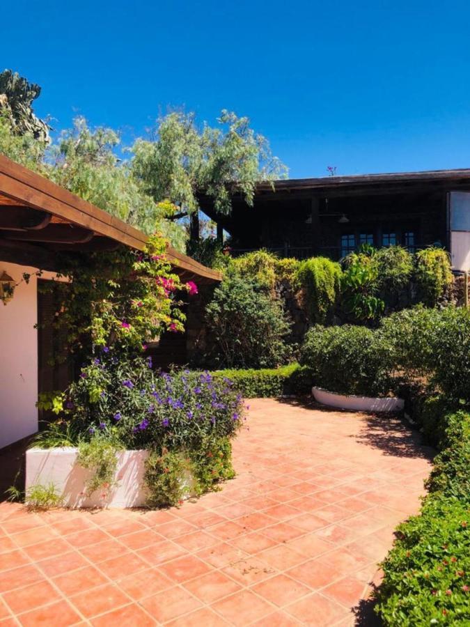 Beautiful 3-Bed Vacation House In Mácher Esterno foto