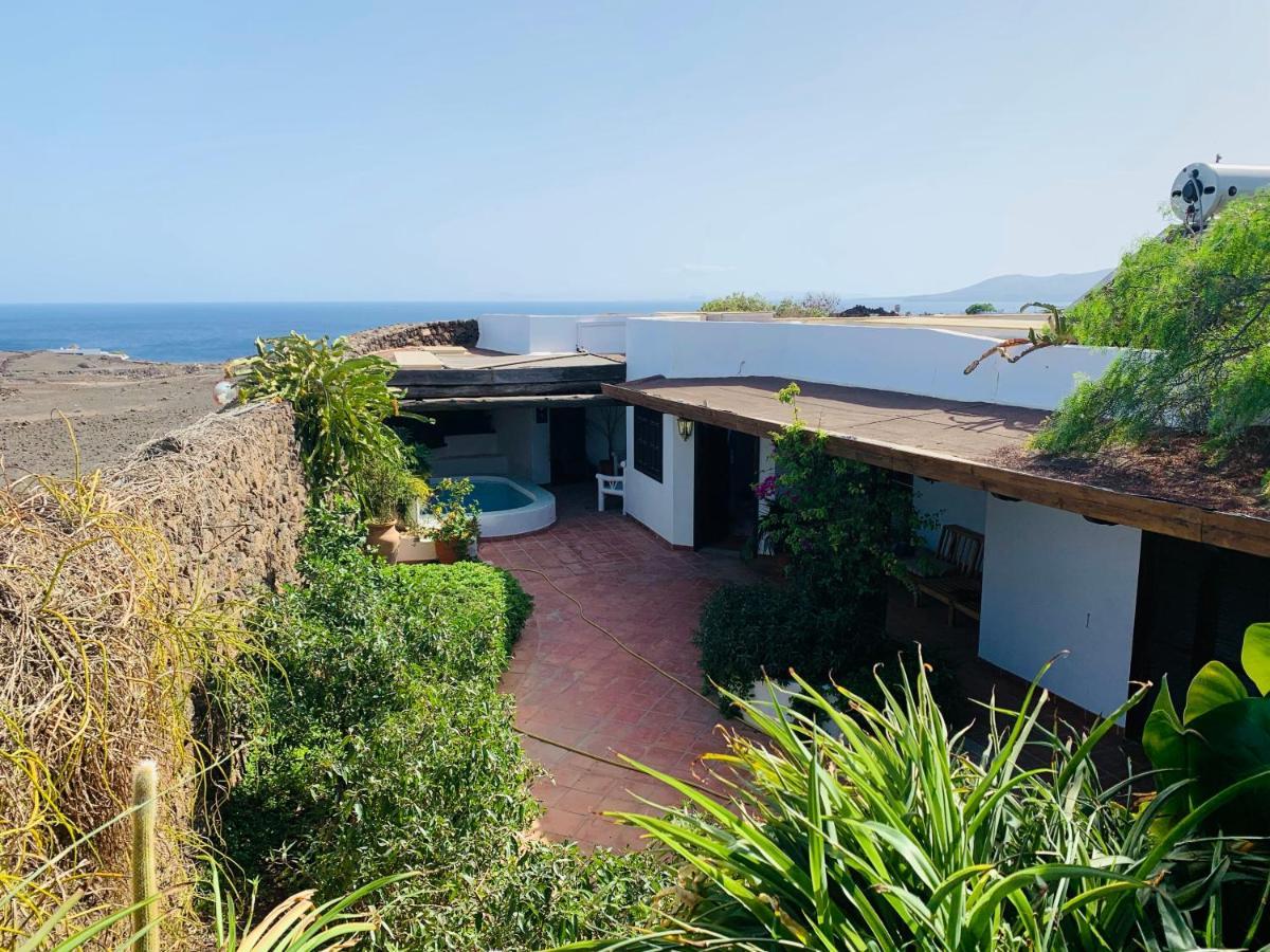 Beautiful 3-Bed Vacation House In Mácher Esterno foto